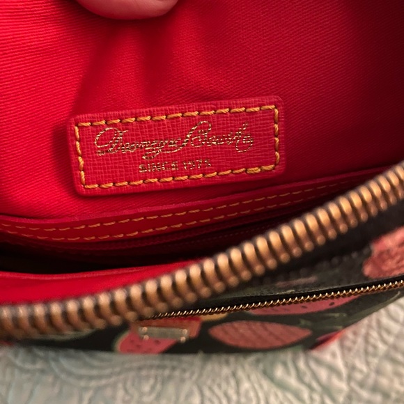 🍊🍉🍍🥝Dooney and Bourke Crossbody - Picture 8 of 9